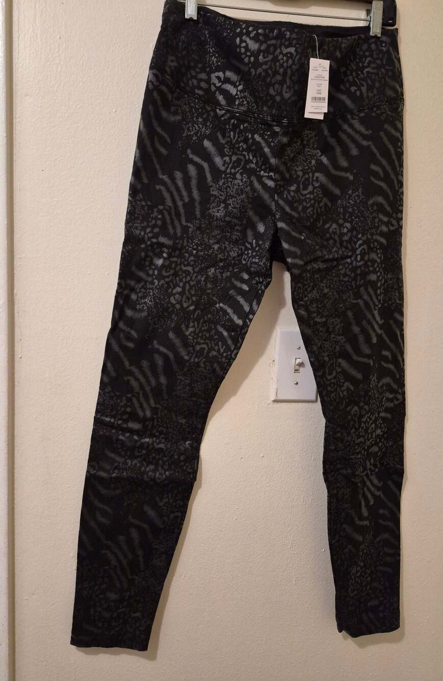 White House Black Market Foil Print Runway Legging Black Size 10R New with Tags